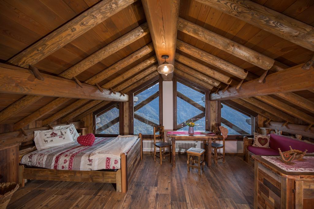 Le Petit Coeur Hotel Fontainemore Buitenkant foto