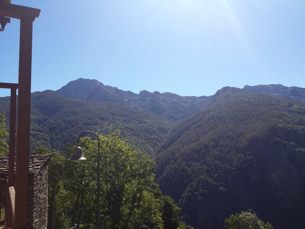 Le Petit Coeur Hotel Fontainemore Buitenkant foto