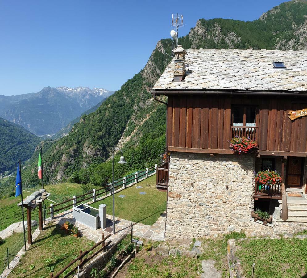 Le Petit Coeur Hotel Fontainemore Buitenkant foto