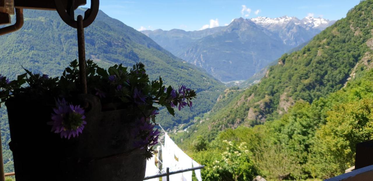 Le Petit Coeur Hotel Fontainemore Buitenkant foto